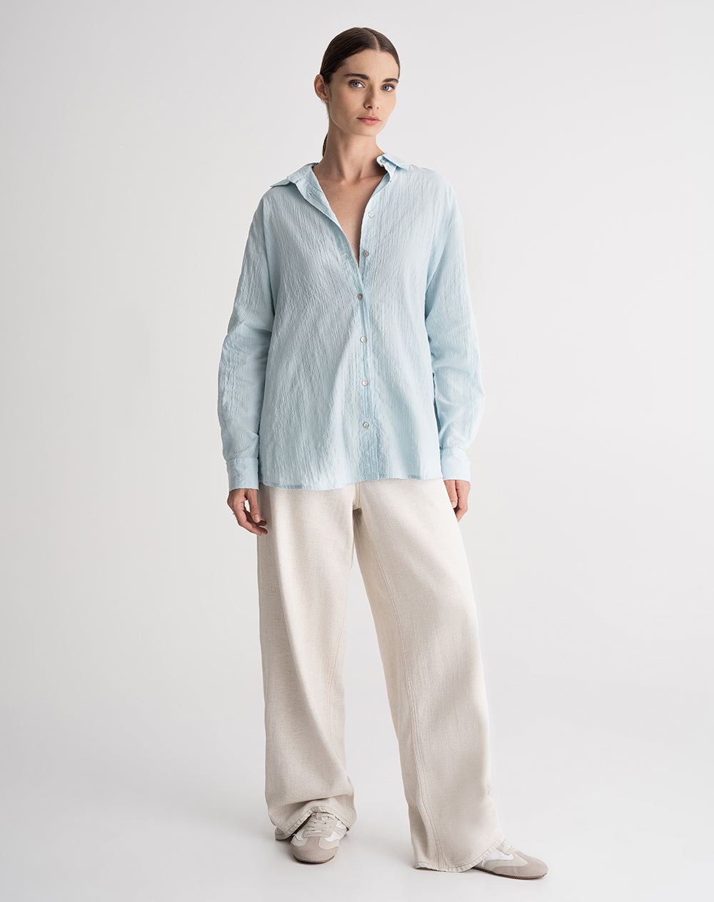 Camisa manga larga oversize efecto arrugado azul mujer