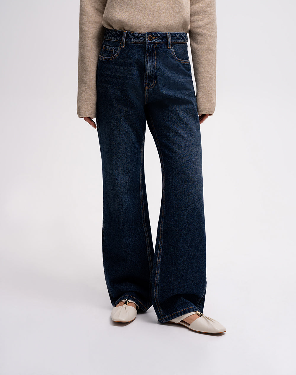 Jean recto tiro alto índigo oscuro mujer