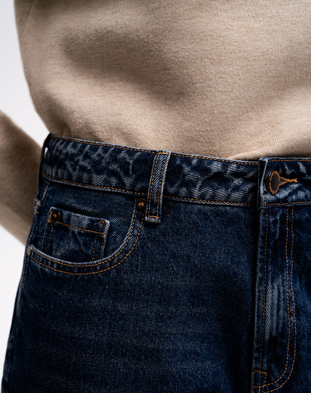 Jean recto tiro alto índigo oscuro mujer