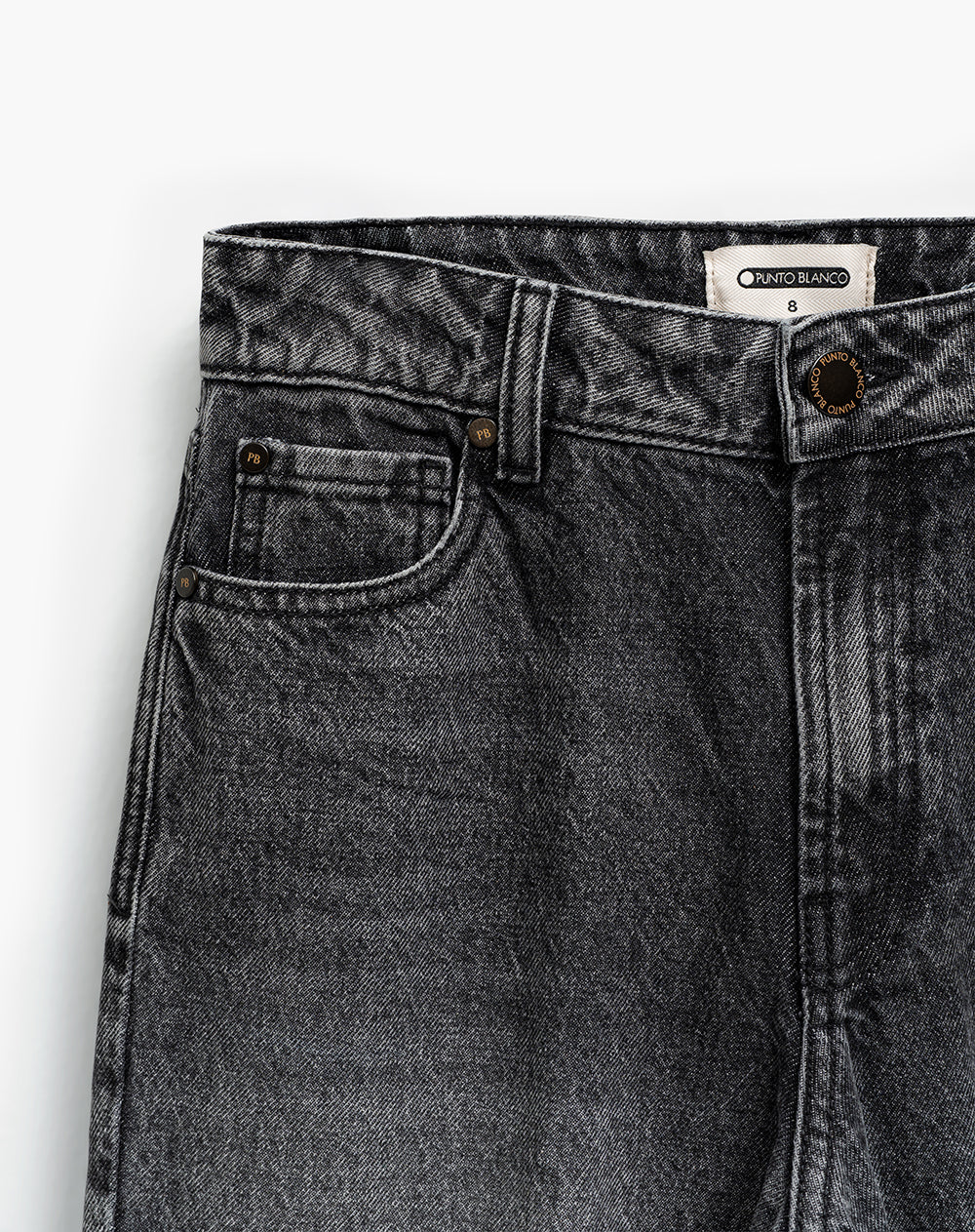 Jean recto tiro alto denim negro mujer