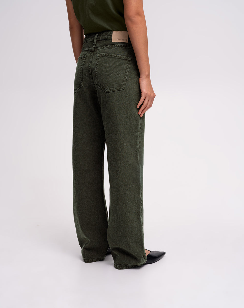 Jean regular fit tiro alto verde