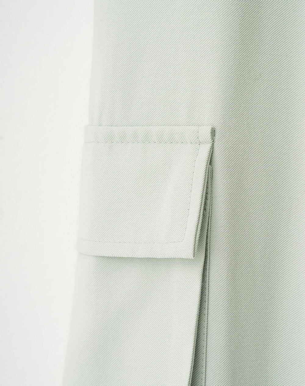 Pantalón regular fit tiro alto verde