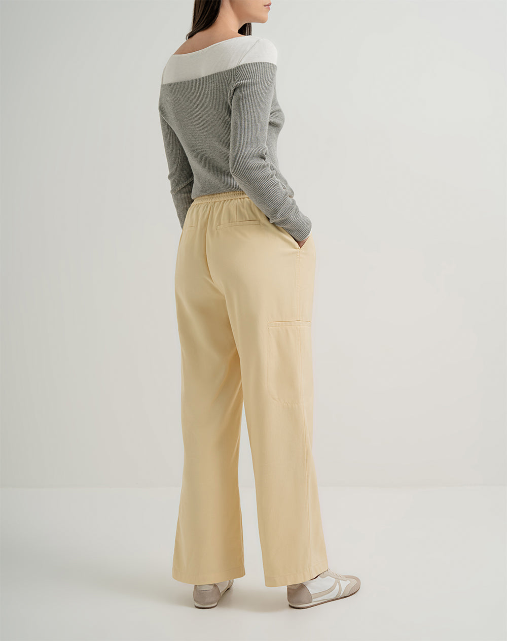 Pantalón regular fit tiro alto amarillo