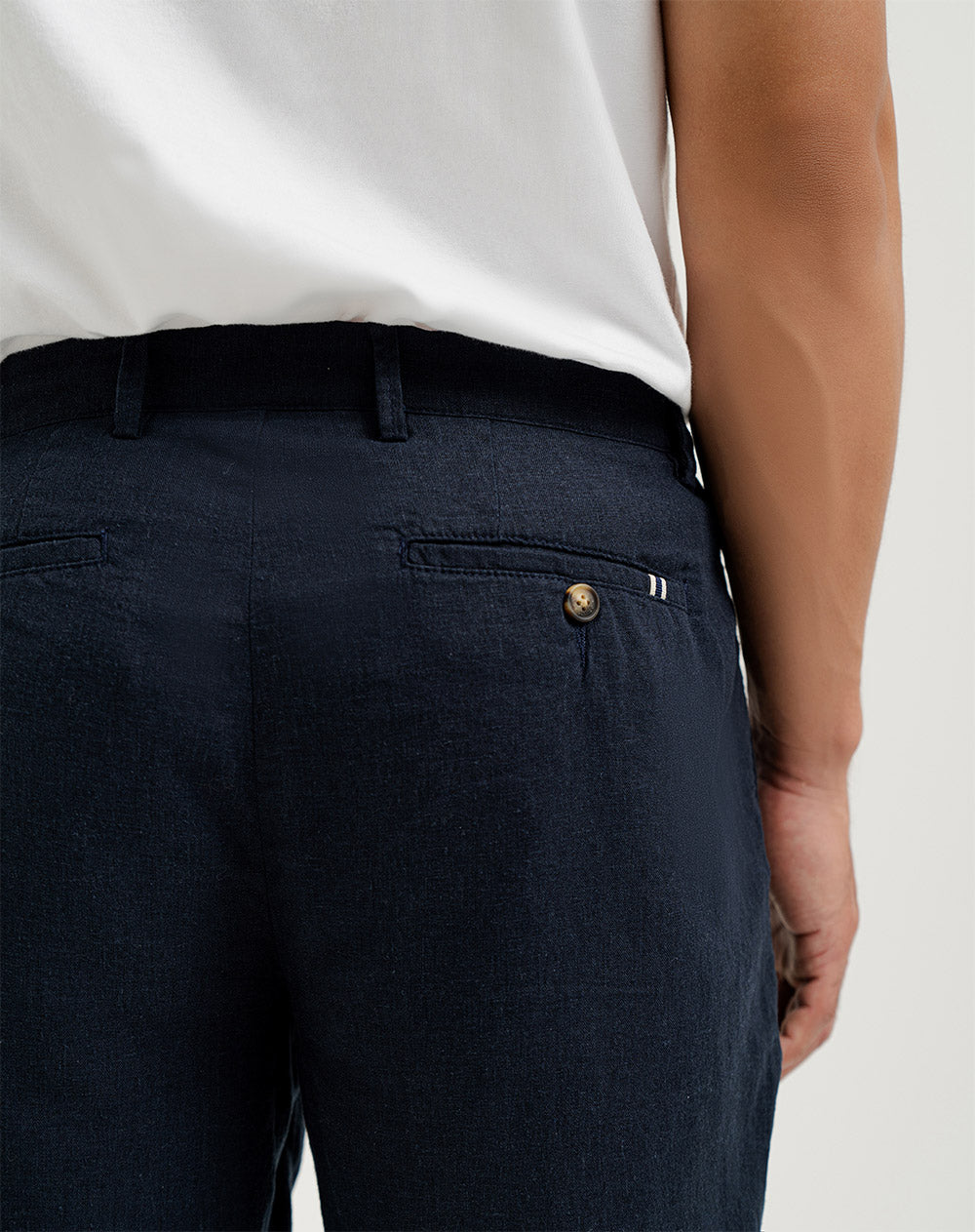 Bermuda regular fit en lino azul