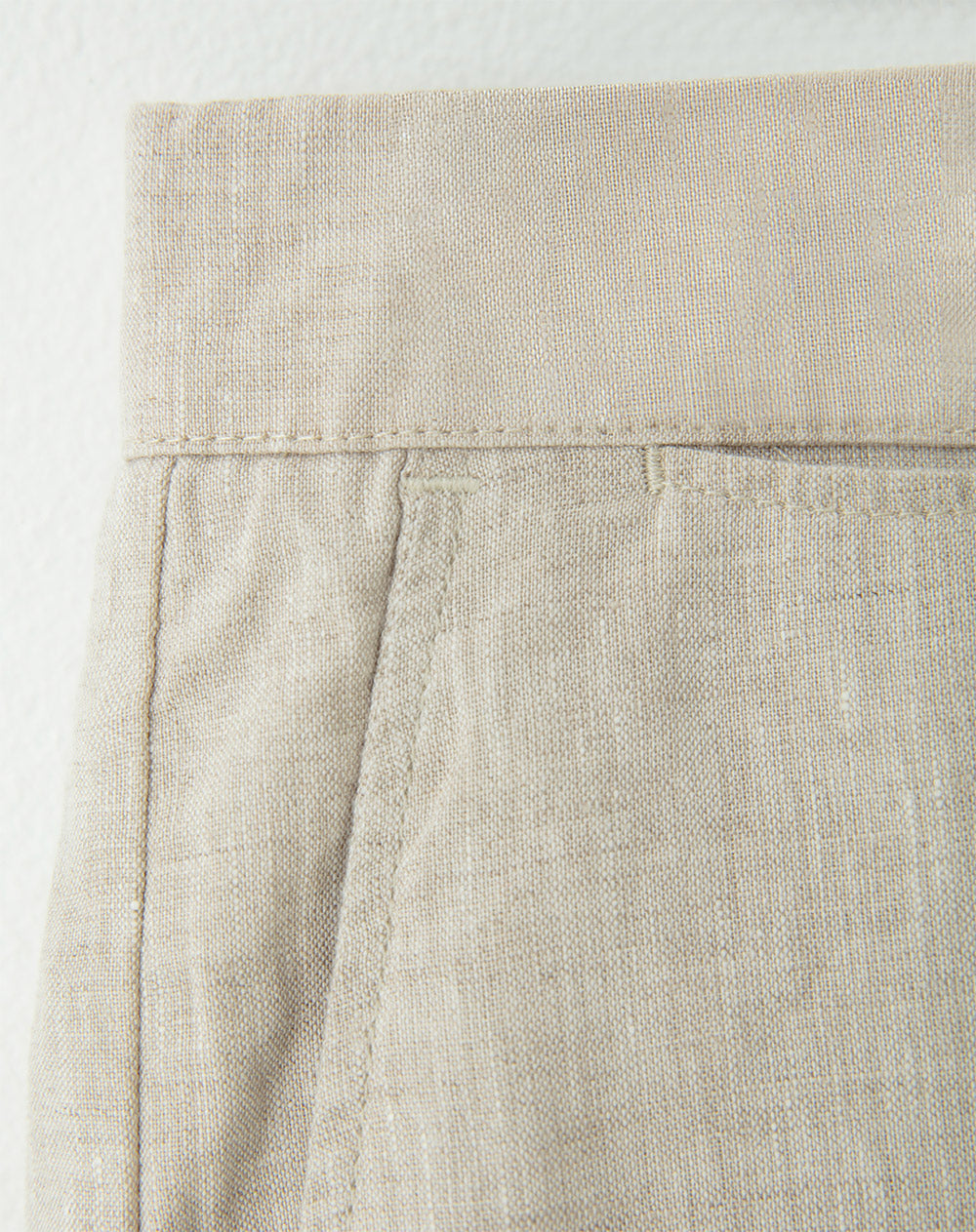 Bermuda regular fit en lino kaki