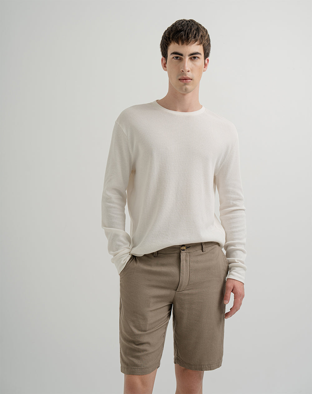 Bermuda regular fit en lino taupe