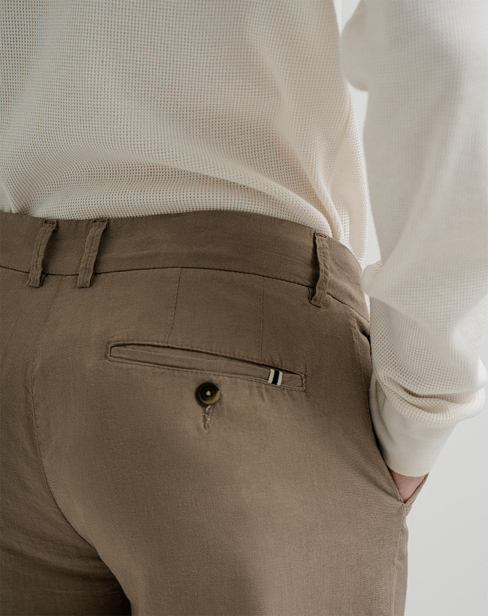Bermuda regular fit en lino taupe