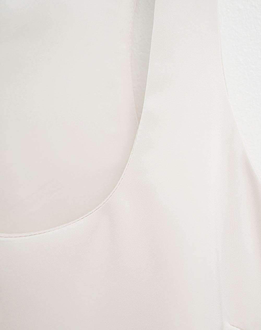Camisa equeleto en satín crema mujer