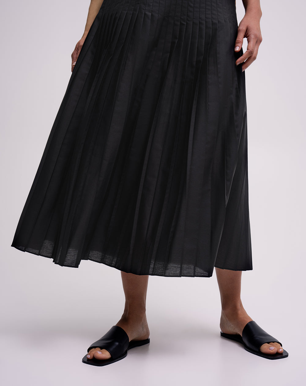 Falda midi plisada tiro alto negra mujer