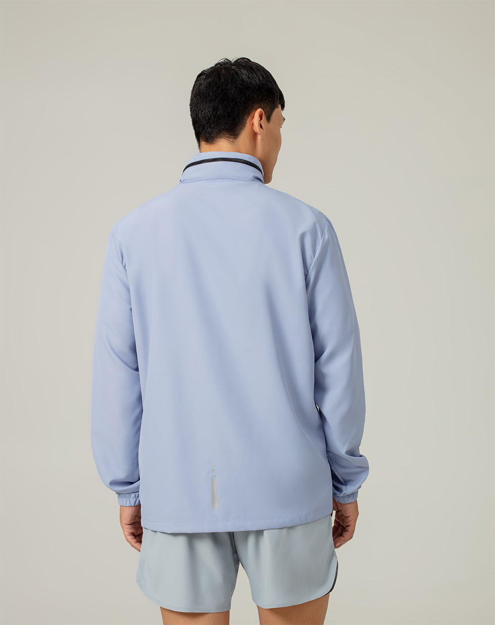 Buzo bolsillo para capucha en cuello azul para hombre
