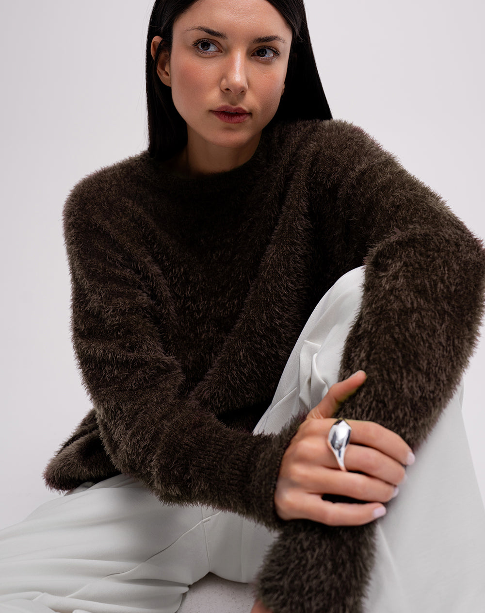 Suéter tejido efecto pelo café mujer