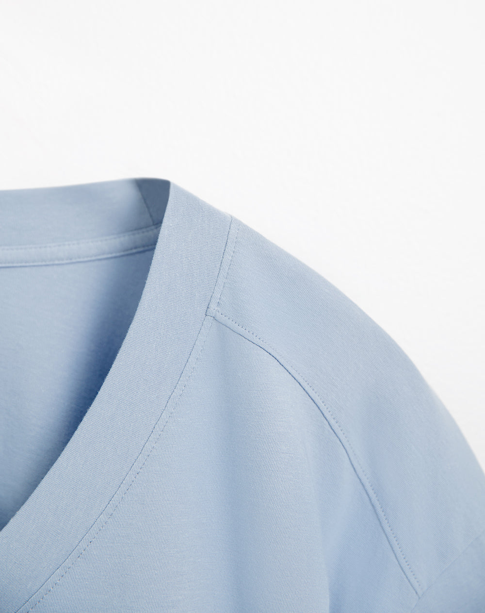 Camiseta oversize algodón sostenible cuello V azul claro mujer