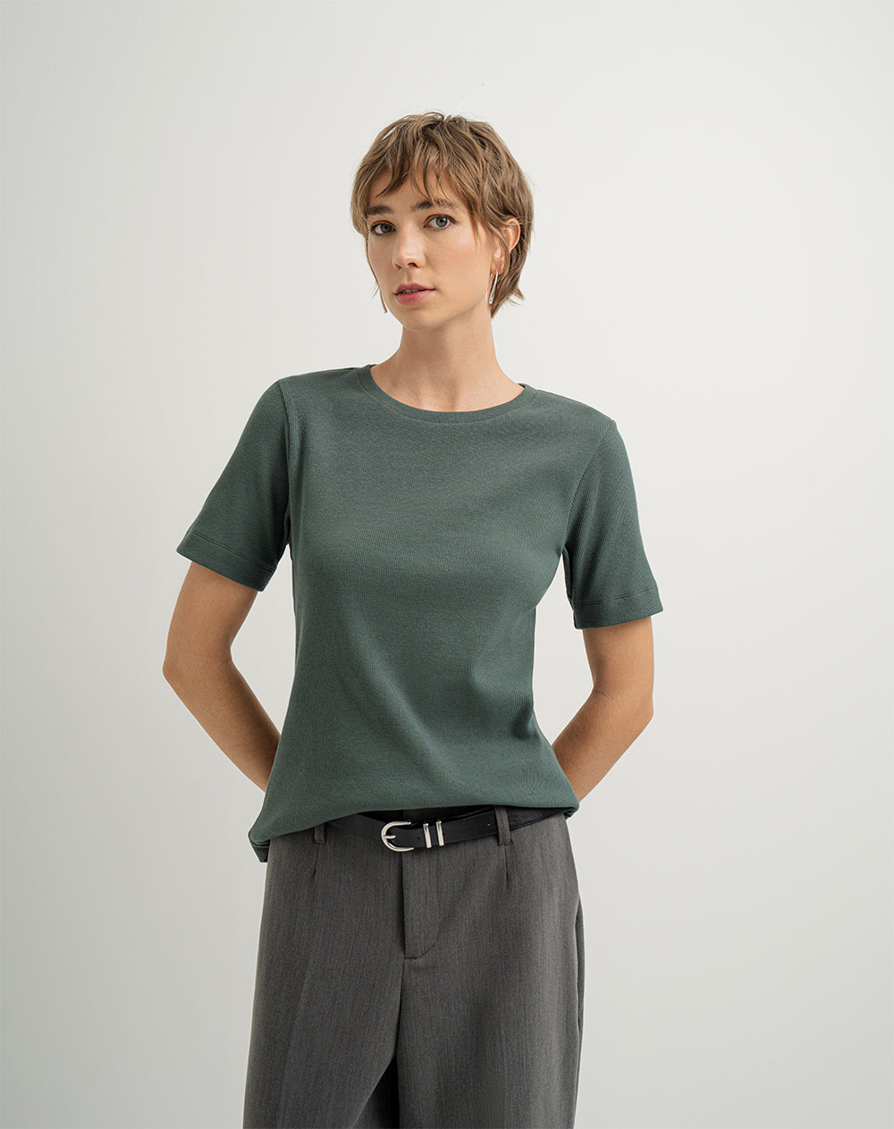 Camiseta ajustada algodón sostenible acanalada verde mujer
