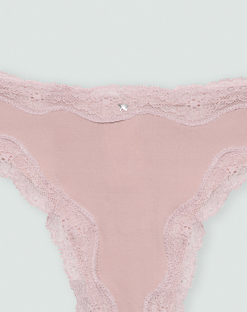 Panty tipo tanga microfibra encaje en cintura y pierna malva