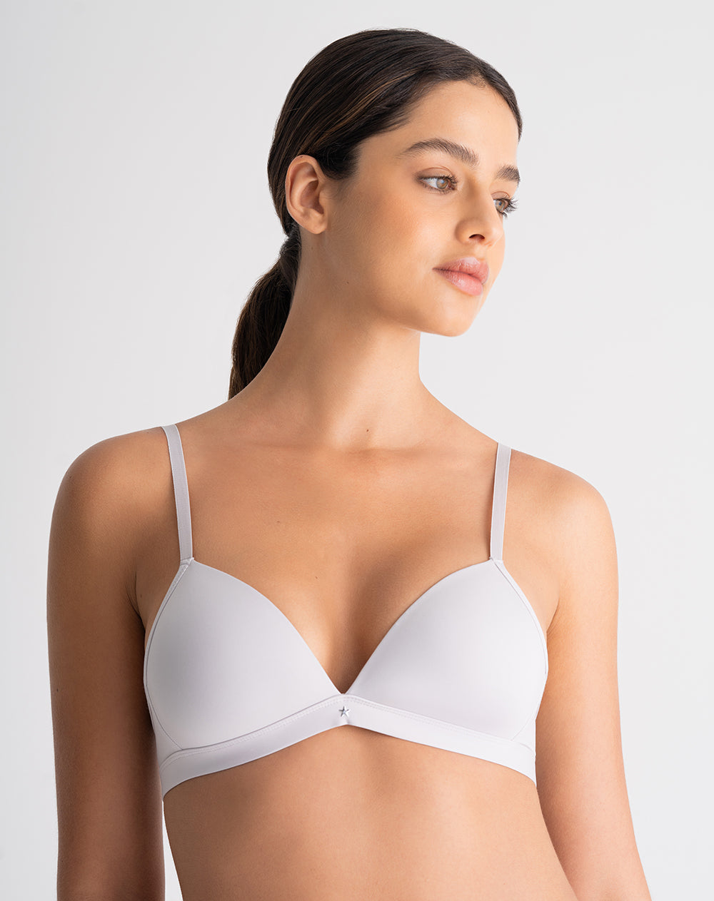 Brasier soporte medio copa ligera más encaje gris plata