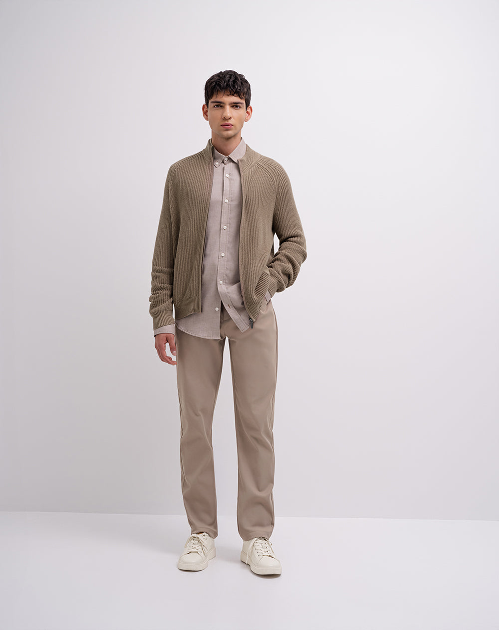 Camisa manga larga regular algodón café hombre