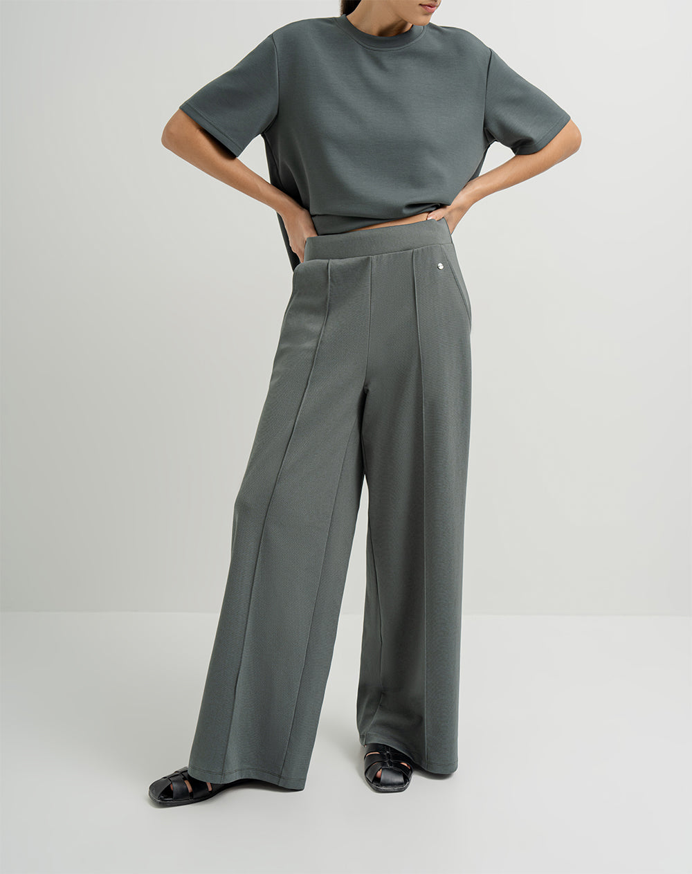 Pantalón en algodón sostenible tiro medio verde para mujer