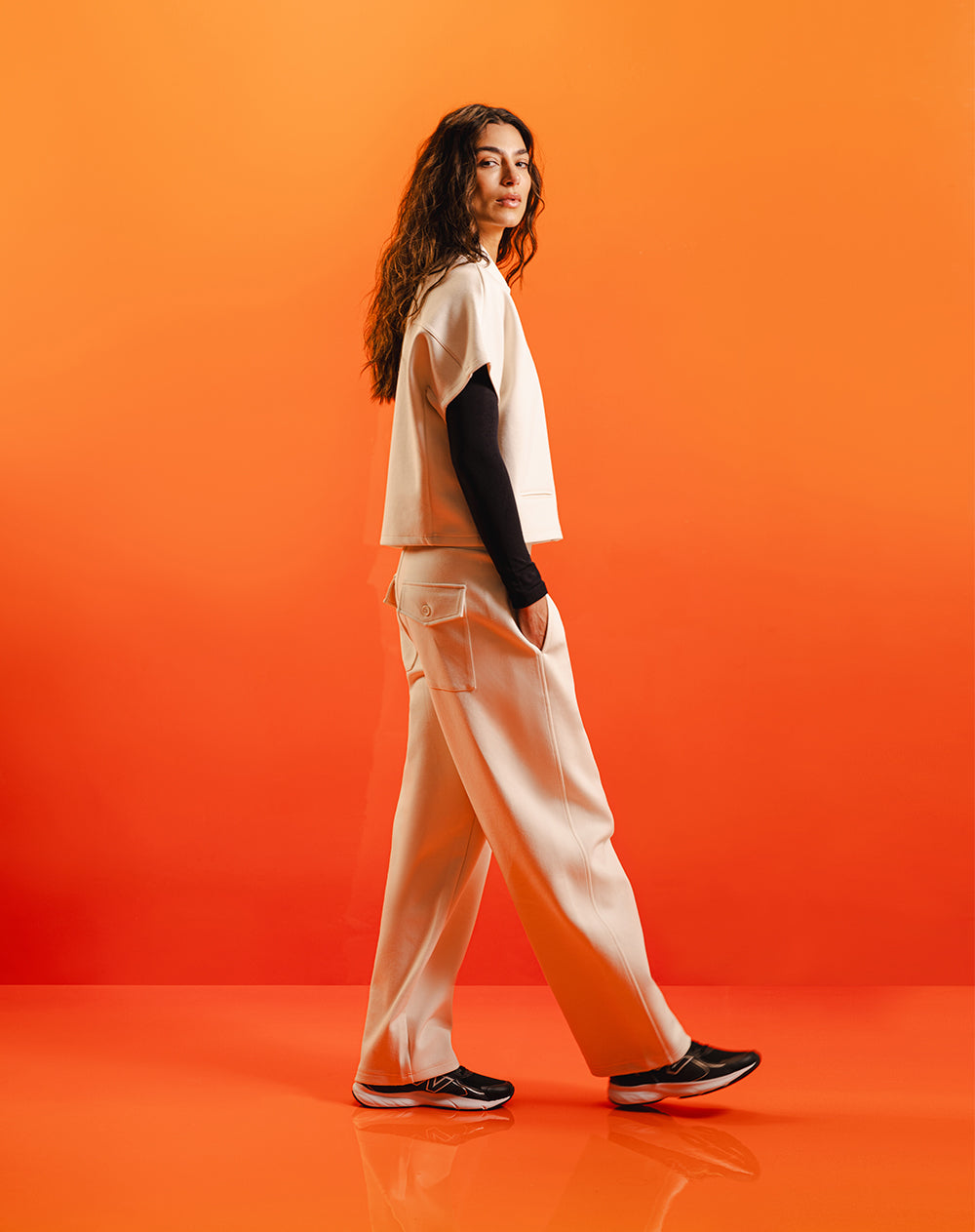 Pantalón confort  wide leg tiro medio habano mujer