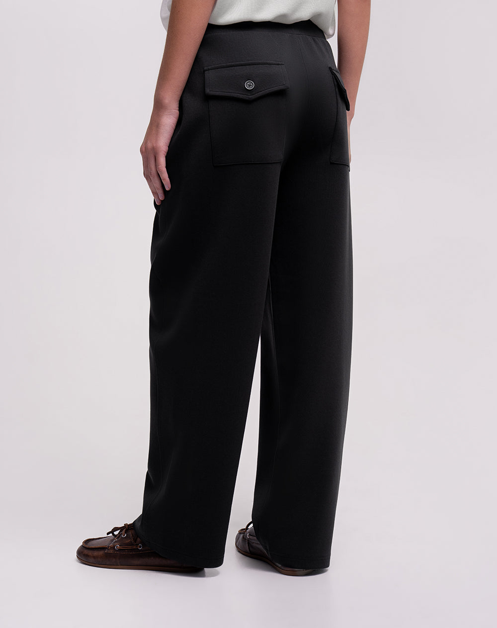 Pantalón confort wide leg tiro medio negro mujer