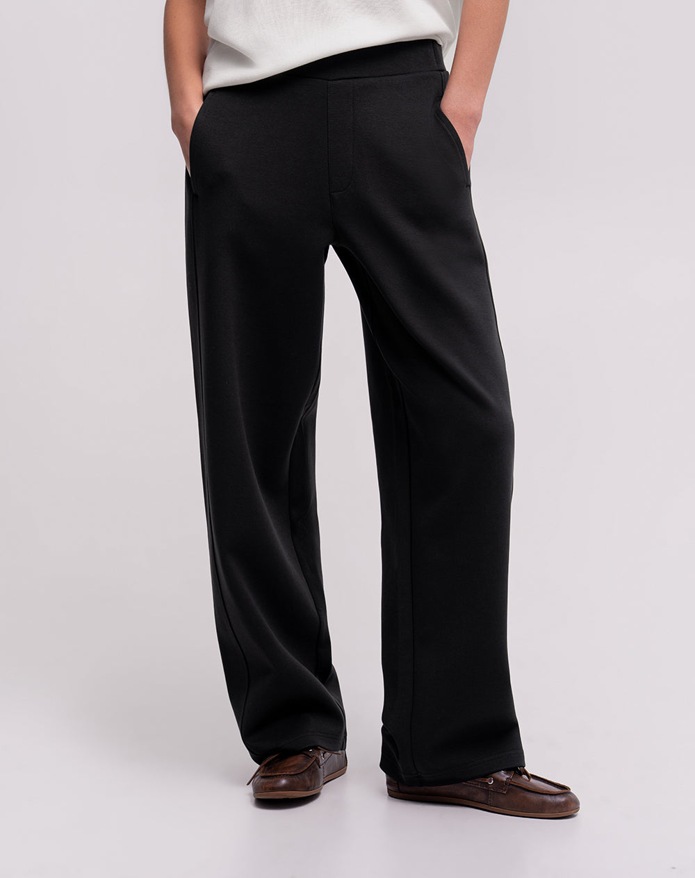 Pantalón confort wide leg tiro medio negro mujer