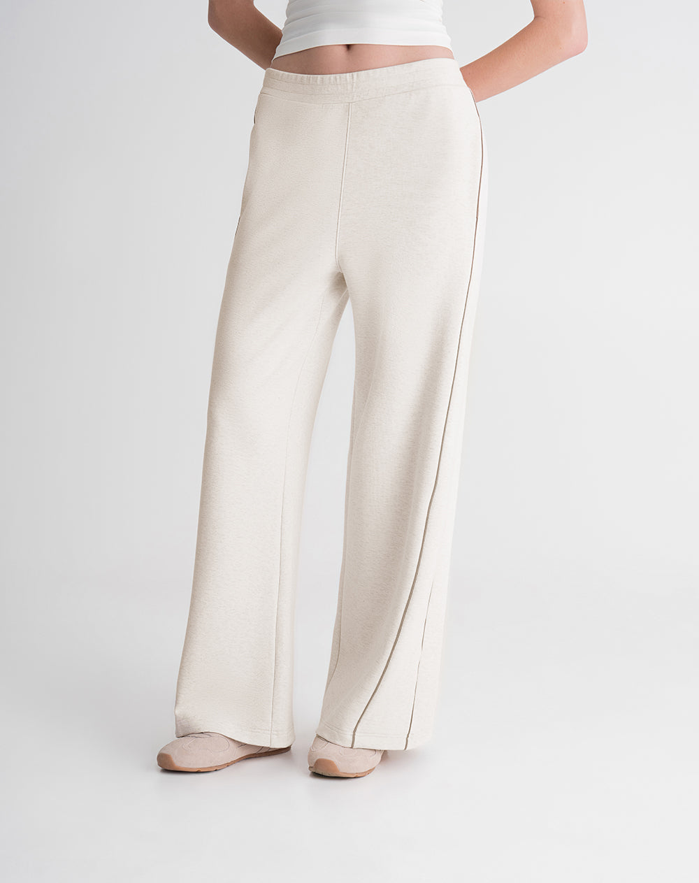 Pantalón tiro medio habano mujer