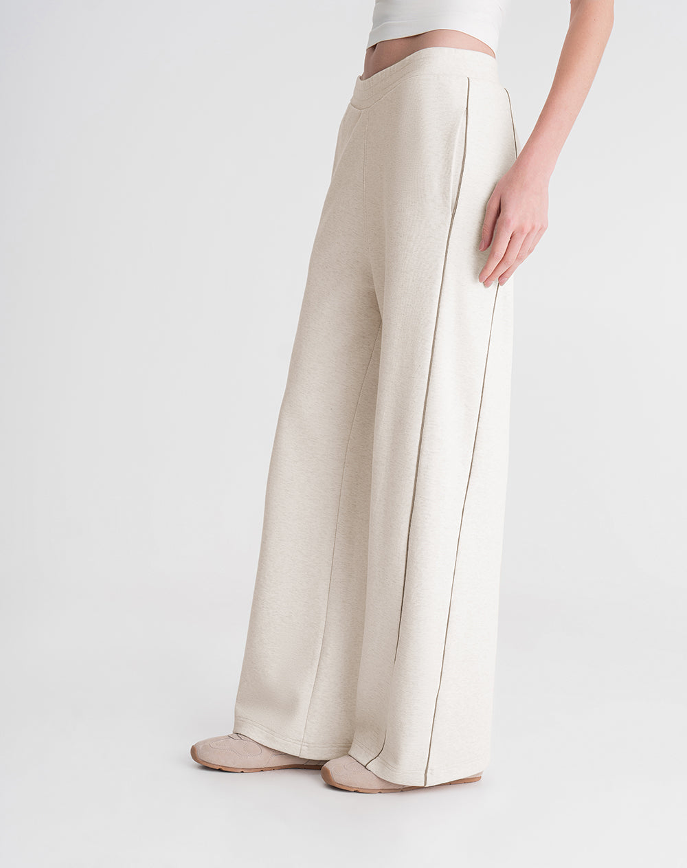 Pantalón tiro medio habano mujer