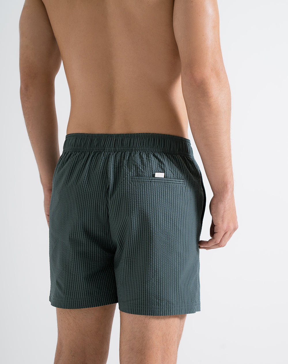 Pantaloneta verde rayas