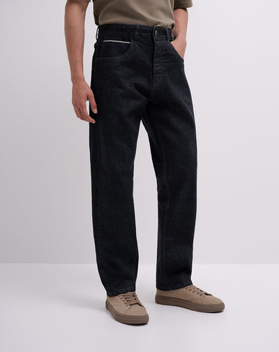 Jean recto índigo oscuro hombre