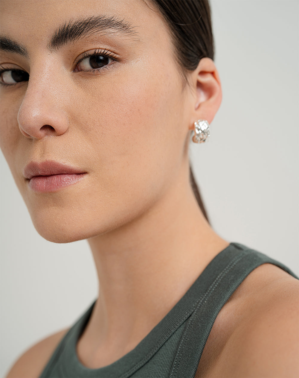 Aretes plateados