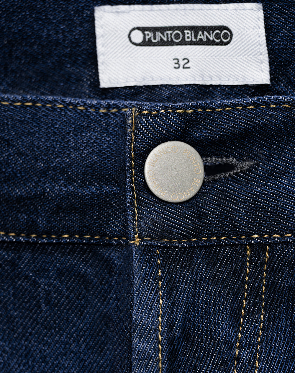 Jean recto índigo oscuro hombre