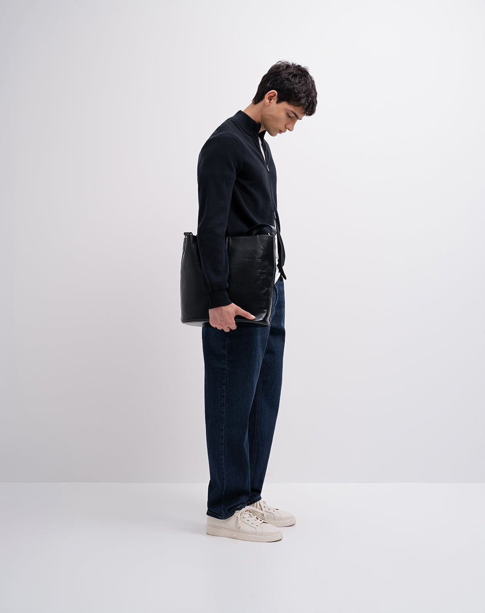 Jean recto índigo oscuro hombre