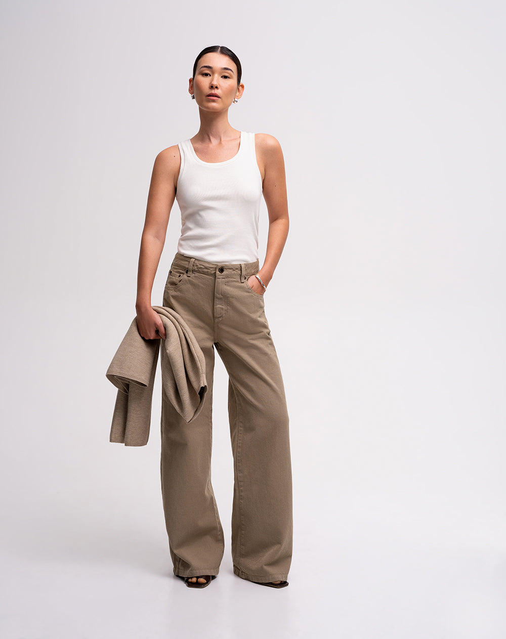 Jean tiro alto habano mujer