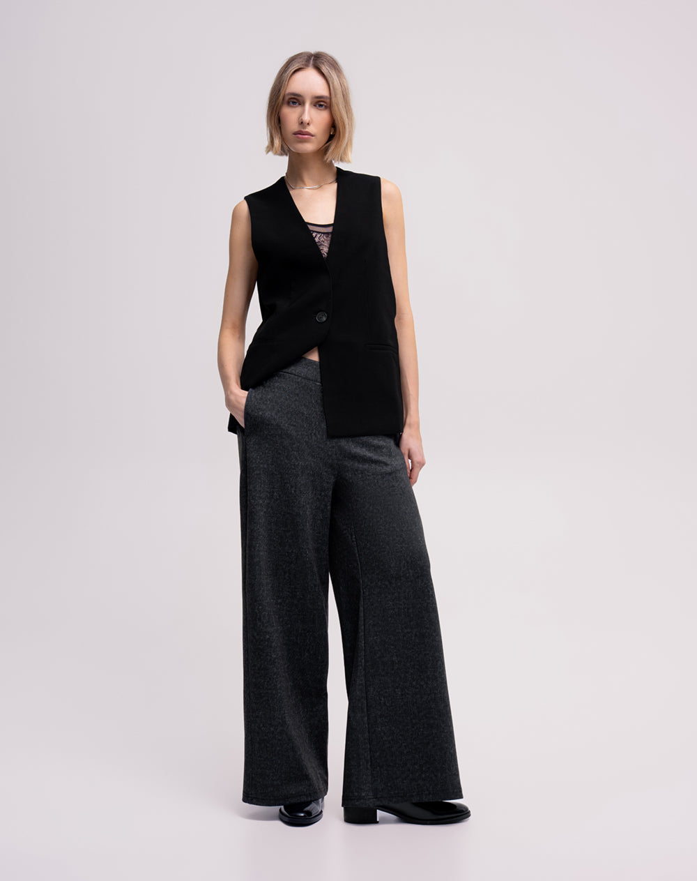 Pantalón confort gris mujer
