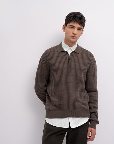 Suéter regular tejido de punto algodón café hombre