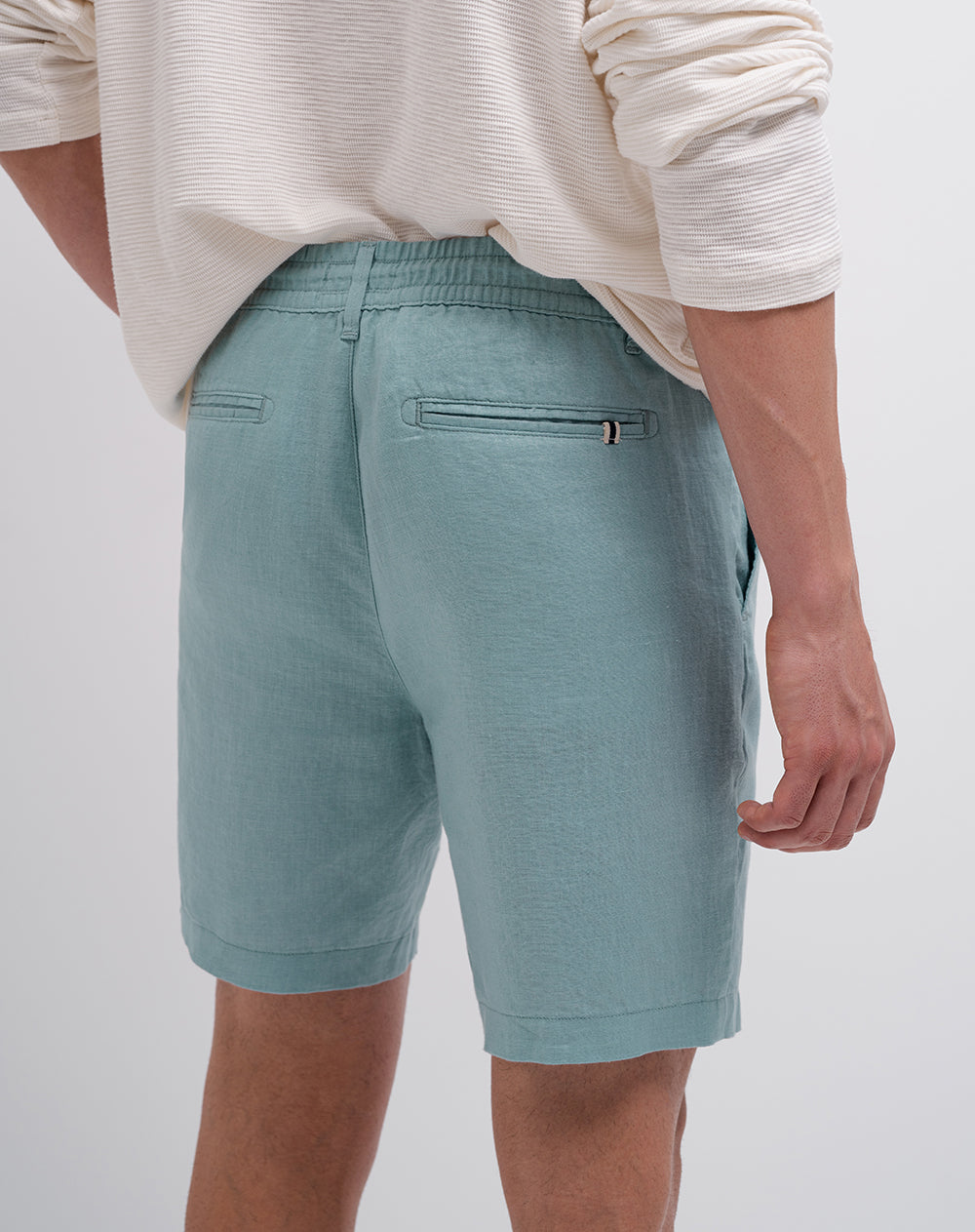 Bermuda regular fit en lino azul