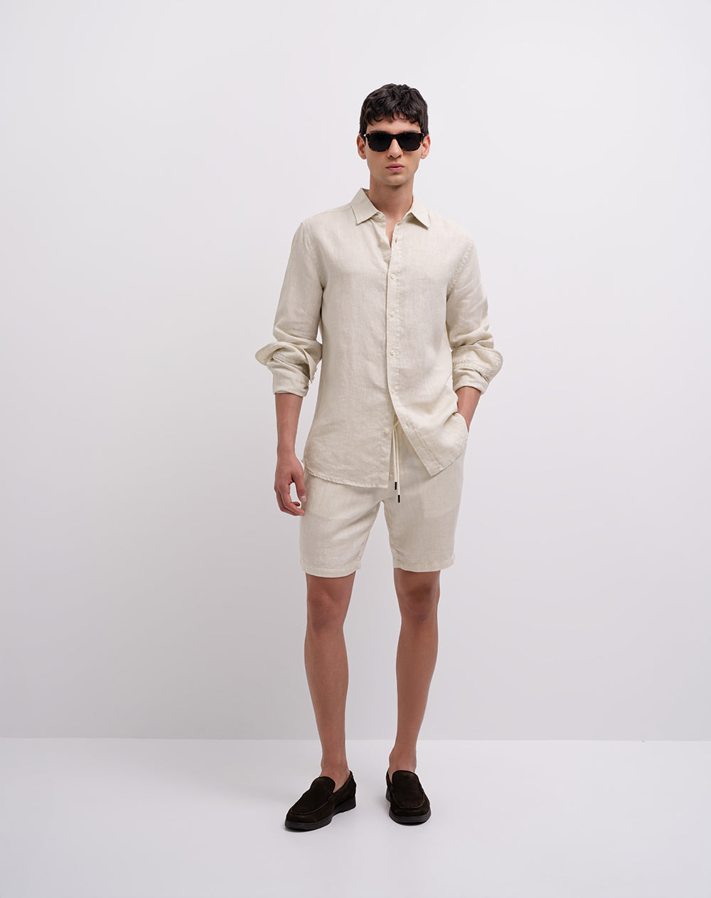 Bermuda regular fit en lino habano