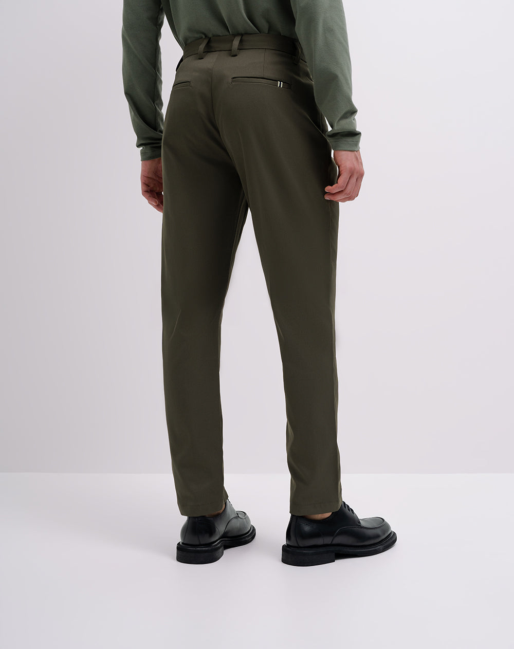 Pantalón chino regular verde hombre