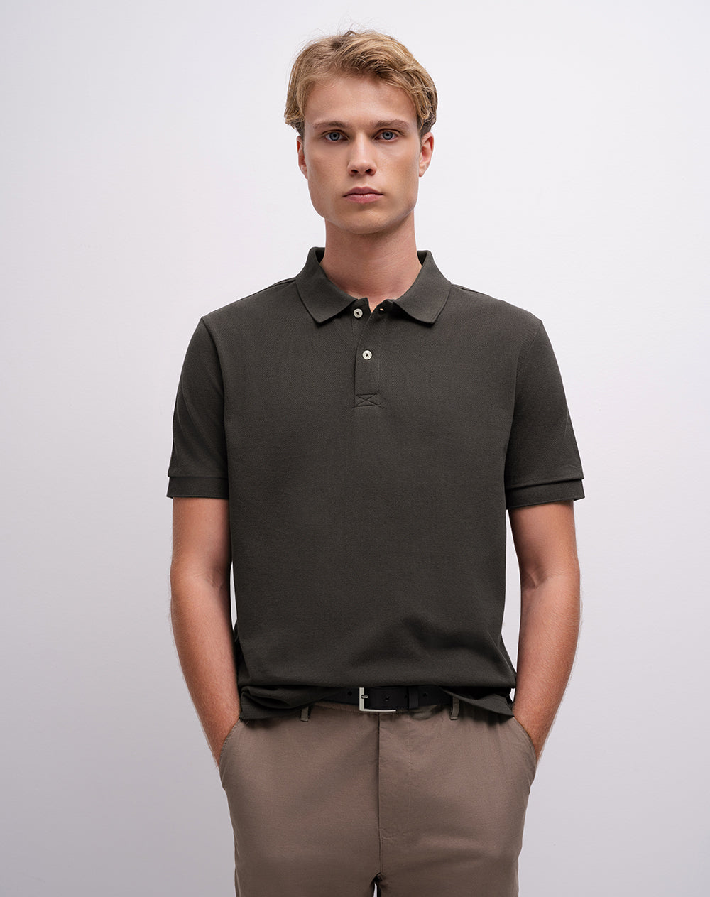 Polo regular algodón café hombre