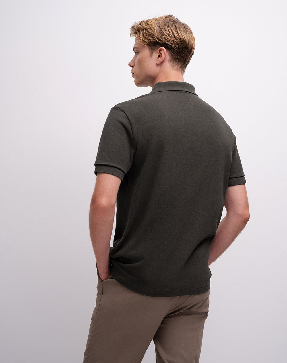 Polo regular algodón café hombre