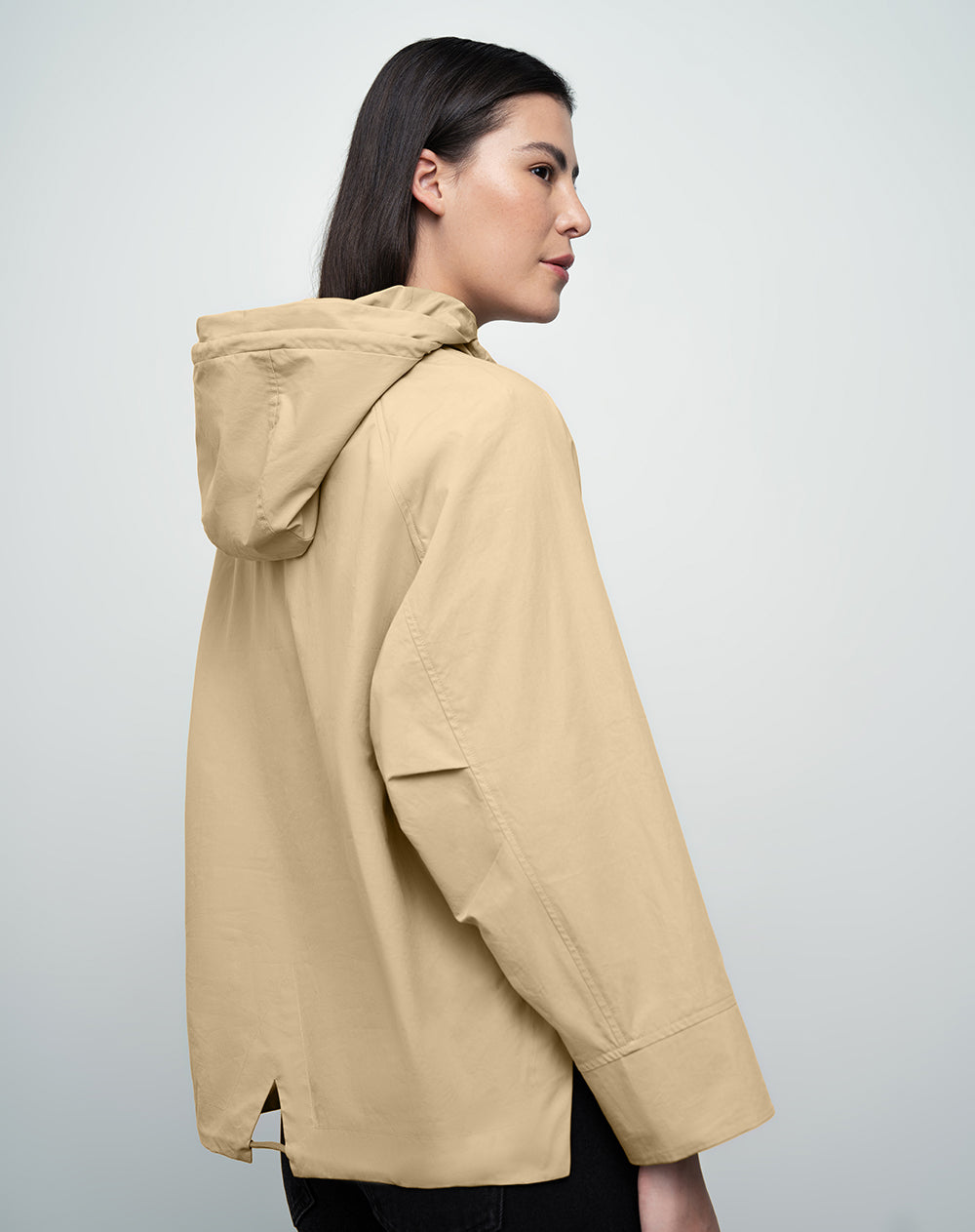 Chaqueta oversized con capucha kaki