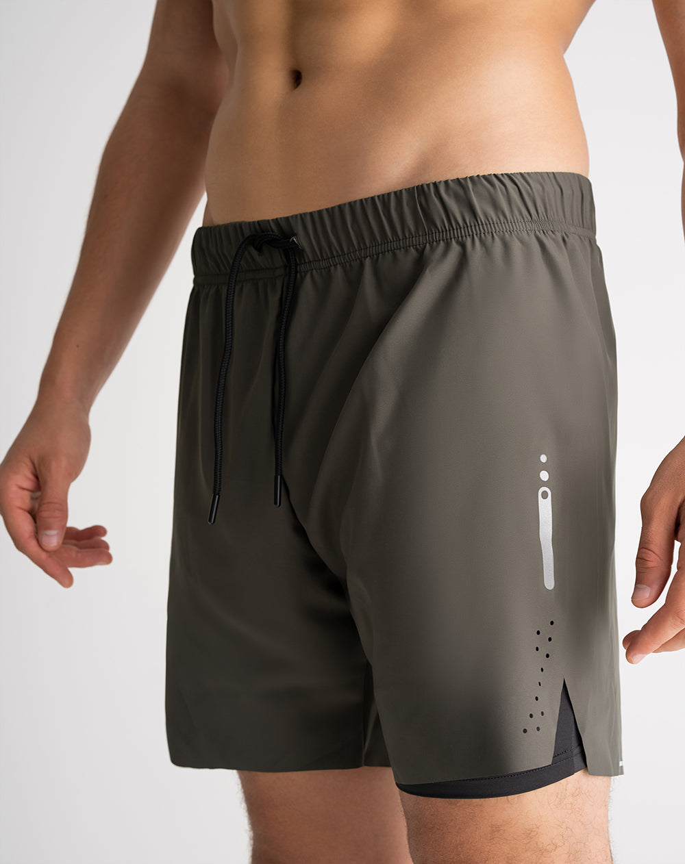Pantaloneta deportiva ciclista interno negra verde hombre