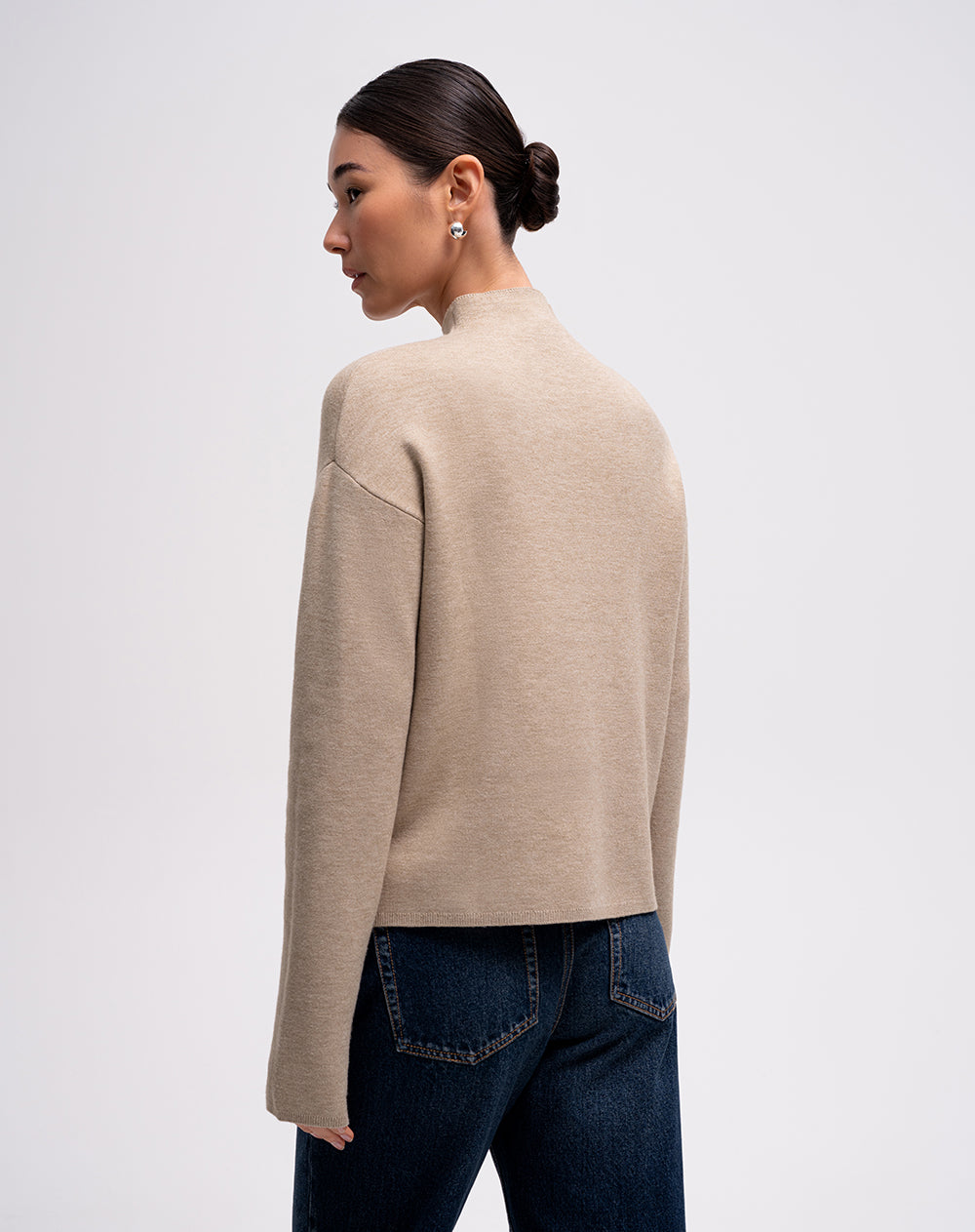 Suéter regular tejido de punto beige mujer