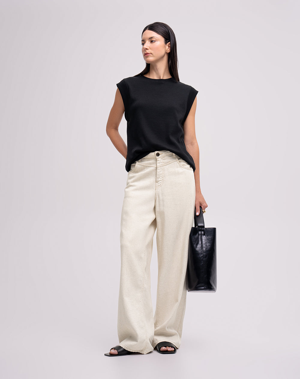 Camiseta regular rib algodón negra mujer