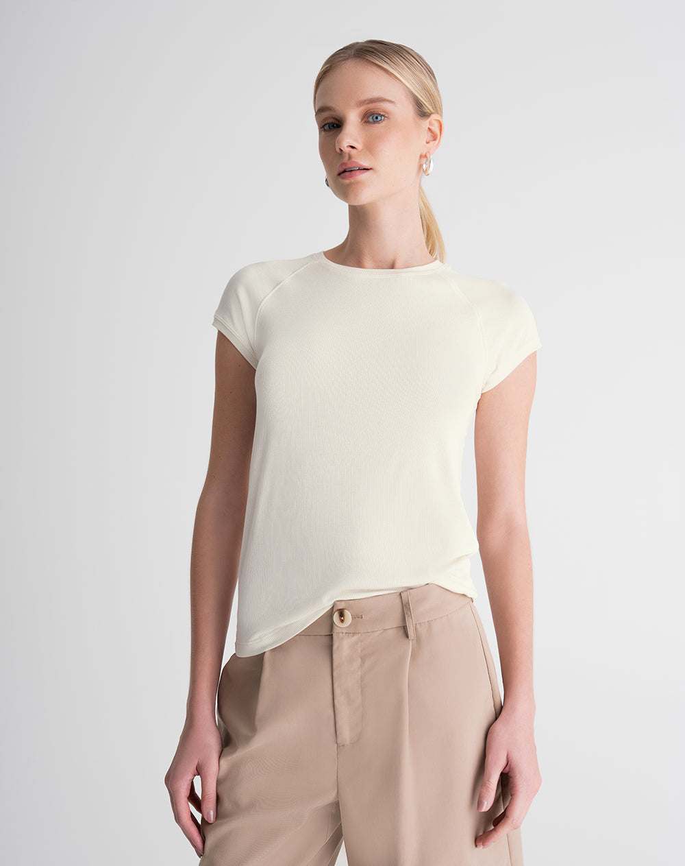 Camiseta semi ajustada tacto suave vainilla mujer
