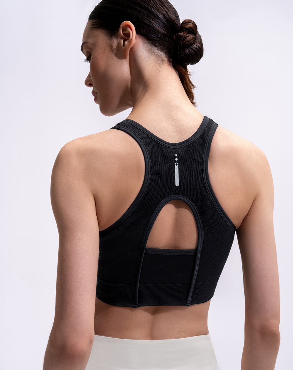 Top deportivo soporte alto seamless negro