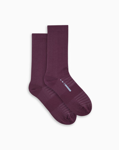 Medias deportivas unisex largas secado rápido vinotinto