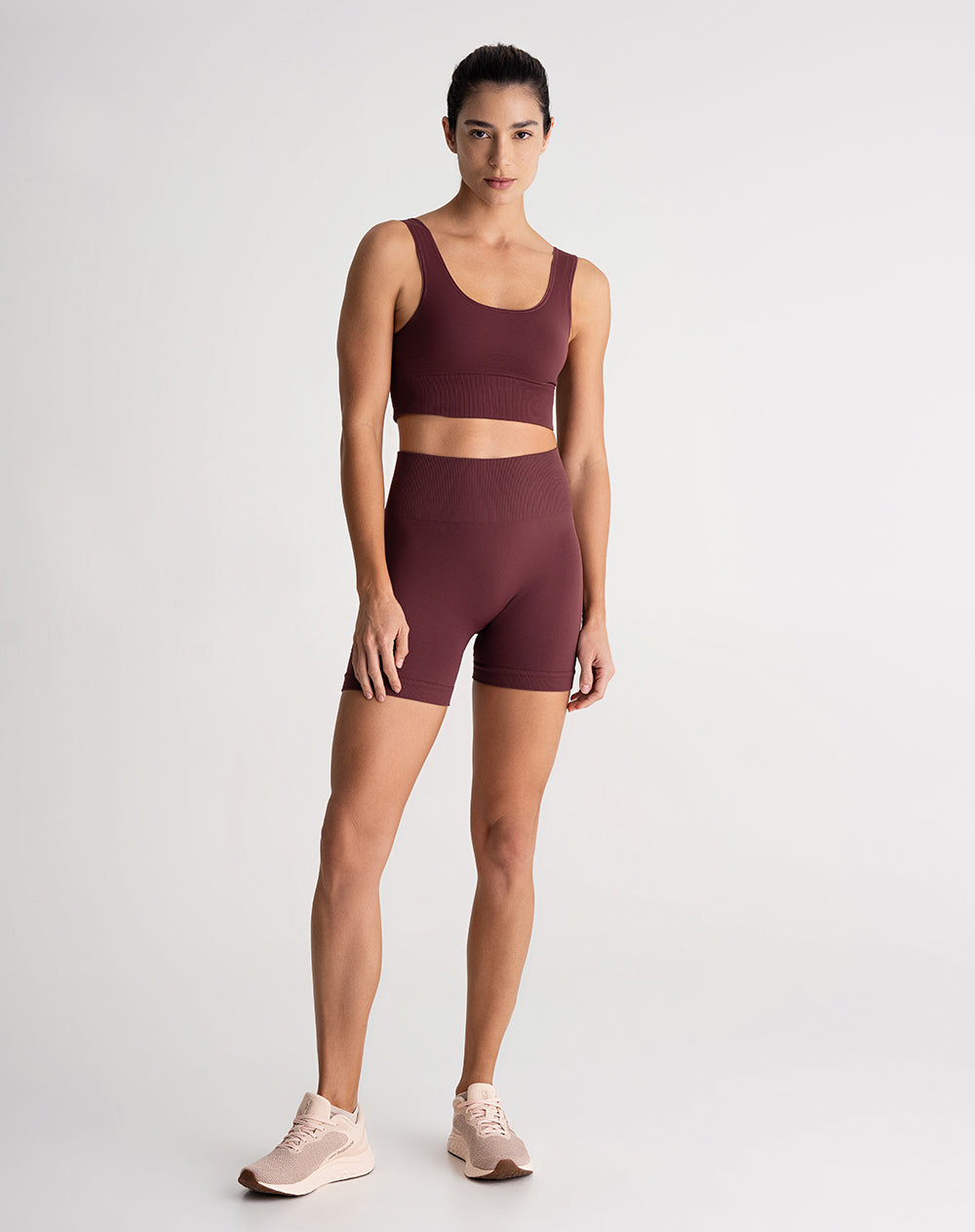 Top deportivo soporte alto seamless antibacterial vinotinto