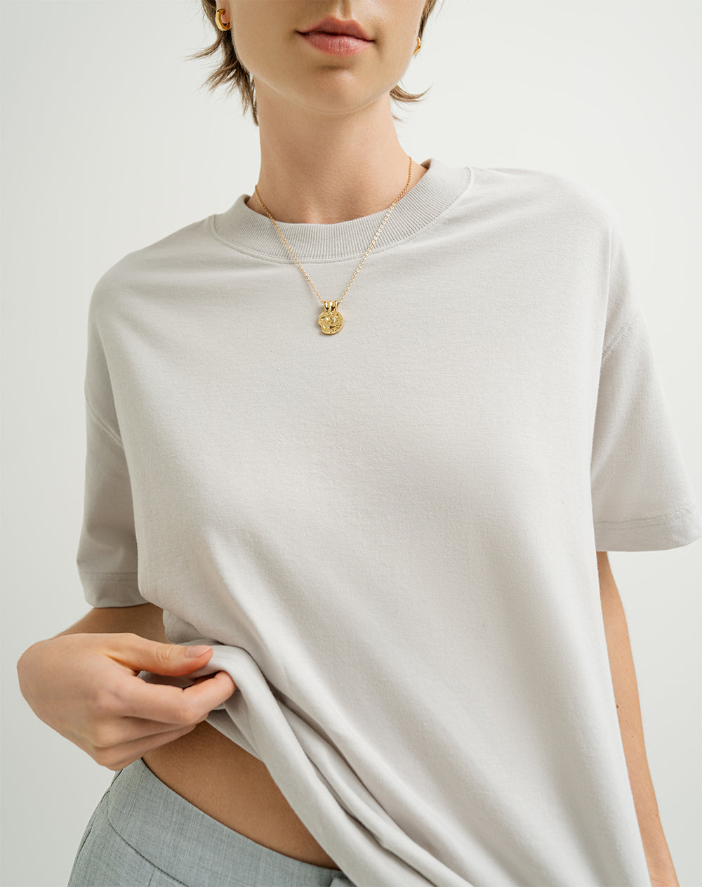 Camiseta oversize algodón sostenible gris claro mujer