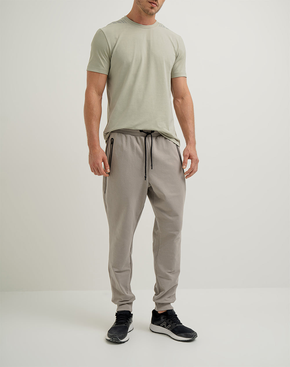 Jogger de algodón sostenible cáfe para hombre