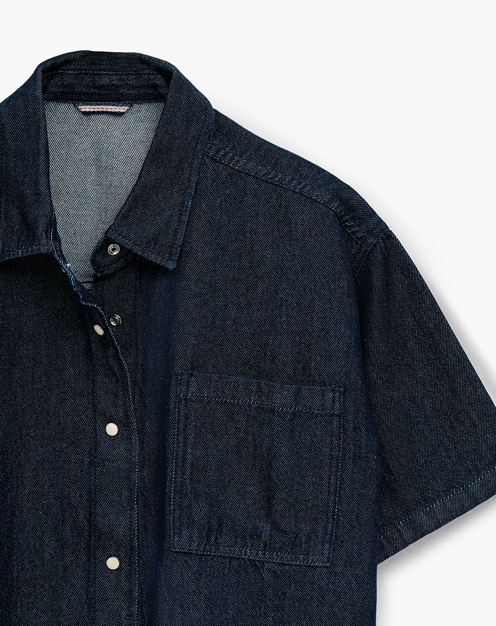 Camisa loose fit manga corta azul indigo oscuro